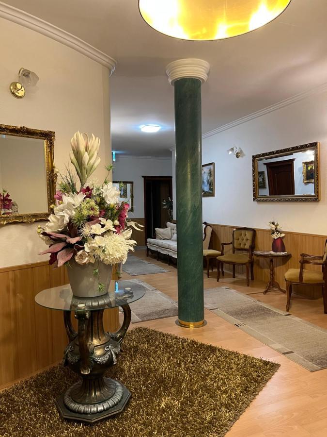 Hotel Bolero Győr Eksteriør billede