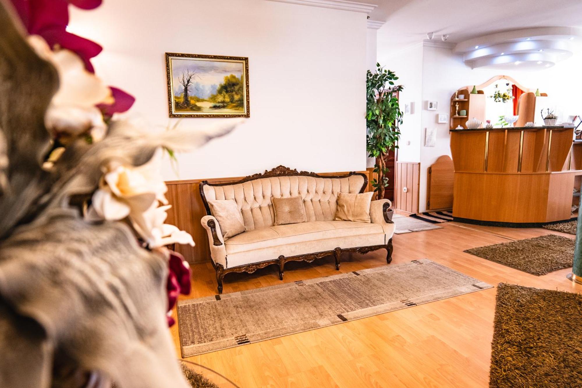 Hotel Bolero Győr Eksteriør billede